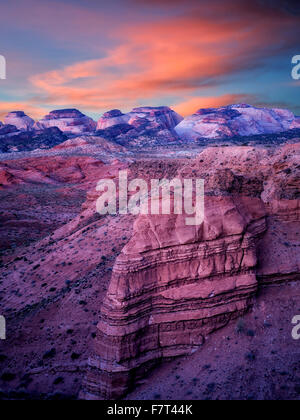 Sonnenaufgang auf der Hartnet Süd Wüste Waterpocket Fold. Capitol Reef National Park, Utah Stockfoto