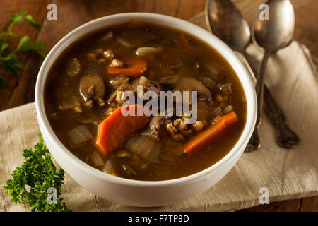 Hausgemachte Pilz Gerste Suppe verzehrfertige Stockfoto