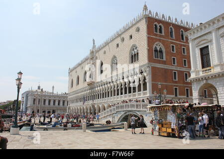 Venedig, Italien, Jun4 4 2014: Dogenpalast, in der berühmten zentralen St.Mark quadratisch, architektonisches Detail Stockfoto