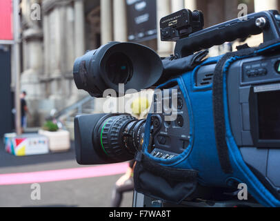 Nahaufnahme von Video-Kamera in Aktion Stockfoto