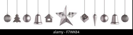 Silber Weihnachtskugeln Dekorationen isoliert über Weiß 3D-Rendering Stockfoto