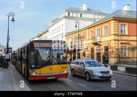 Ulica Nowy Świat, Warschau, Polen Stockfoto