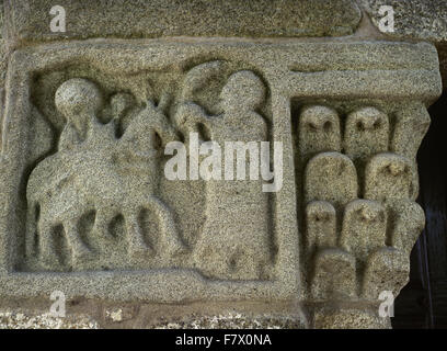 Vorromanischen Kunst. Spanien. Galizien. Kirche San Gines in Francelos. Gebaute ca. 900. Haupteingang. Linken Seite. Relief Darstellung der Flucht nach Ägypten. Stockfoto