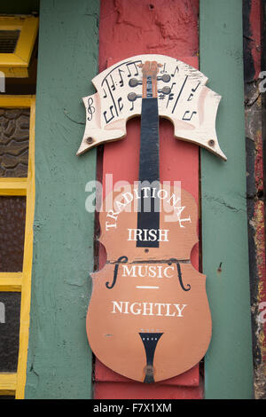 Shebeen Pub und Bar zu unterzeichnen; Caherciveen; County Kerry; Irland Stockfoto