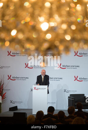 Berlin, Deutschland. 3. Dezember 2015. Präsident von Afghanistan Ashraf Ghani, sprechen über die aktuellen Herausforderungen für Afghanistan während einer Veranstaltung organisiert von der Körber-Stiftung im Hotel Adlon in Berlin, Deutschland, 3. Dezember 2015. Foto: BERND VON JUTRCZENKA/DPA/Alamy Live-Nachrichten Stockfoto