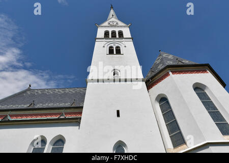 Neo gotischen Pfarrkirche Sankt Martin am Bleder See in Slowenien Stockfoto