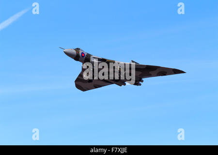 Avro Vulcan Bomber XH558 anzeigen auf der 2015 Southport airshow Stockfoto