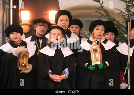 Europa, Deutschland, Sachsen, Erzgebirge, Schneeberg, Lichtelfest, Kurrendesinger Stockfoto