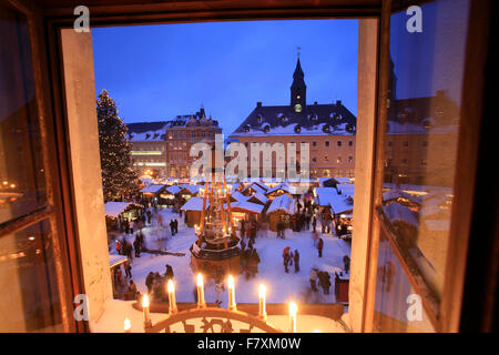 Europa, Deutschland, Sachsen, Erzgebirge, Annaberg-Buchholz, Weihnachtsmarkt Stockfoto