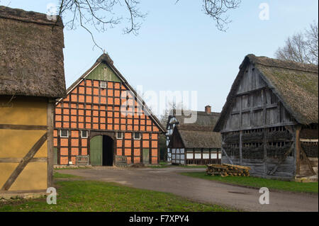 Quatmannshof, beherbergt alte Bauernhof im Museumsdorf Cloppenburg, Cloppenburg, Niedersachsen, Deutschland Stockfoto