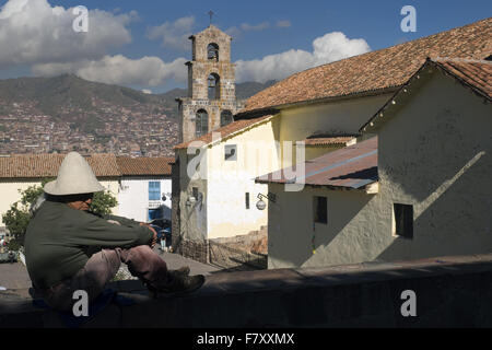 San Blas Platz, Platz in der Nachbarschaft mit dem gleichen Namen, eines der am meisten böhmischen Orte in Cuzco. Stockfoto