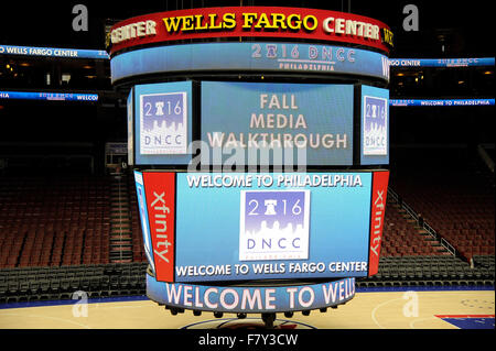 Philadelphia, Pennsylvania, USA. 3. Dezember 2015. Willkommens-Schild im Wells Fargo Center in Philadelphia Pa für die Democratic National Convention Committee fallen Medien Walkthrough © Ricky Fitchett/ZUMA Draht/Alamy Live News Stockfoto