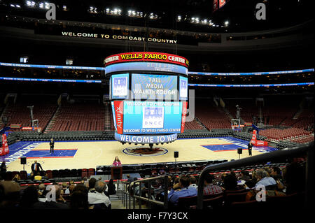 Philadelphia, Pennsylvania, USA. 3. Dezember 2015. Willkommens-Schild im Wells Fargo Center in Philadelphia Pa für die Democratic National Convention Committee fallen Medien Walkthrough © Ricky Fitchett/ZUMA Draht/Alamy Live News Stockfoto