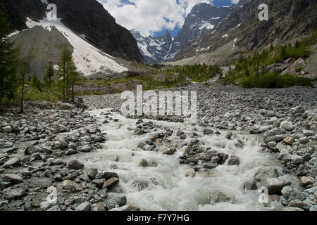 Der Glacier Noir an der Spitze der Ailefroide Tal, Nationalpark Ecrins, Französische Alpen. Stockfoto