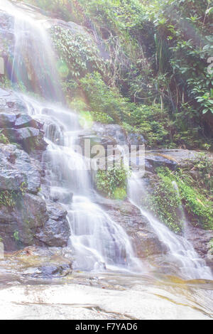 Mo Tha als Wasserfall In Doi Suthep - Pui National Park, Chiang Mai in Thailand Stockfoto