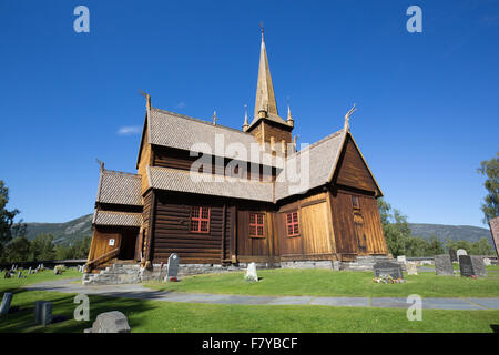 Alten Stabkirche von Lom in Oppland Mittelnorwegen Stockfoto