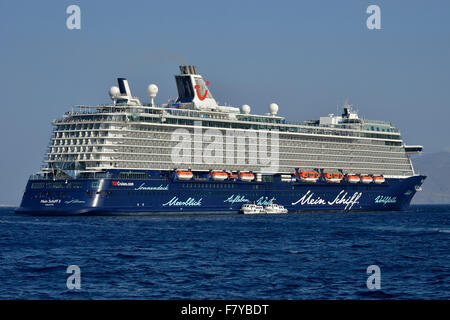 Kreuzfahrtschiff Mein Schiff 3, Mittelmeer, Kykladen, Griechenland Stockfoto