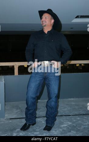Las Vegas, NV, USA. 3. Dezember 2015. Garth Brooks auf der Pressekonferenz für Garth Brooks kündigt Konzertreise in Las Vegas, Las Vegas Arena, Las Vegas, NV 3. Dezember 2015. Bildnachweis: MORA/Everett Collection/Alamy Live-Nachrichten Stockfoto