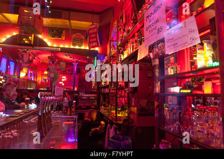 Chapeau Rouge Bar Nachtclub, in der Nähe von Altstädter Ring.  Prag-Tschechien-Europa Stockfoto