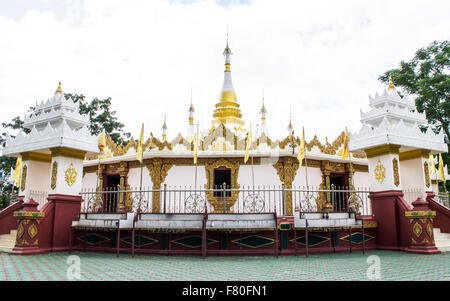 Shan-Pagode in Wat Fah Wiang In Wianghaeng Chiangmai Thailand Stockfoto