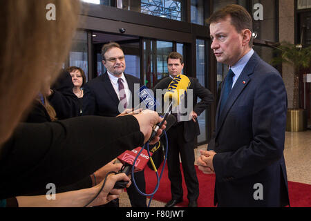 Brüssel, Bxl, Belgien. 4. Dezember 2015. Polnische Innenminister Mariusz B? Aszczak beim Innenminister Rat (JI Justiz und Inneres) am Sitz des Europäischen Rates in Brüssel am 04.12.. Bildnachweis: ZUMA Press, Inc./Alamy Live-Nachrichten Stockfoto