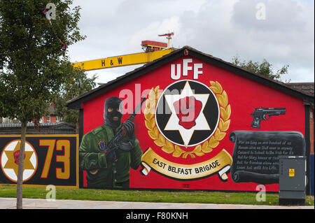 UDA UVF Wandbild Newtownards Road East Belfast Nordirland Harland und wolff Stockfoto