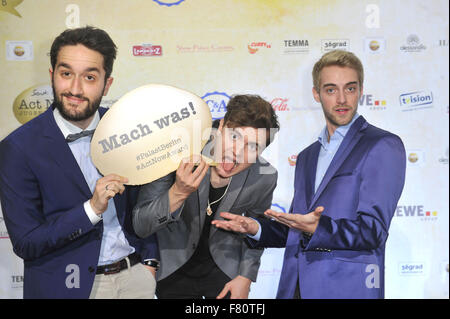 Handeln Sie jetzt Jugend Award 2015 (Auma Obama Gala) im Friedrichstadtpalast Mitte mit: Y-Titty wo: Berlin, Deutschland bei: 2. November 2015 Stockfoto