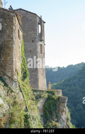 Ein sehr altes Dorf in der Nähe von Rom fordert die Peack des Berges Calcata Stockfoto