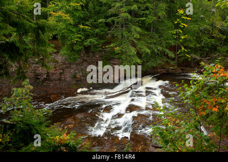 Nawadaha-Fälle, Nord Land National Scenic Trail, Porcupine Mountains Wildnis State Park, Michigan Stockfoto