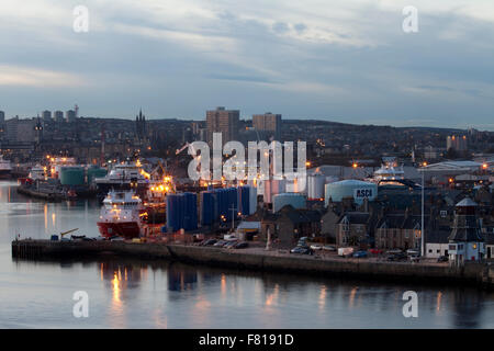 Abends Blick auf Hafen von Aberdeen, Schottland Stockfoto