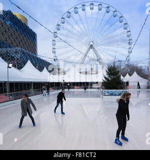 Birmingham-Eisbahn in der Centenary Square, Birmingham, England .de Stockfoto