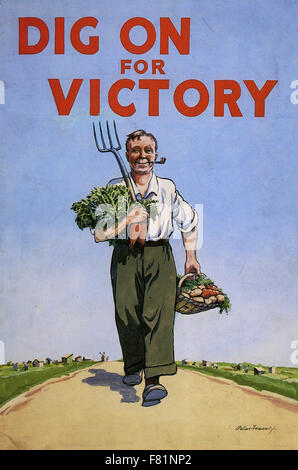 ON für Sieg Graben WW2 britischen Ministerium für Landwirtschaft Posterdesign über 1944 von Peter Fraser. Eine Grabung für Siegesserie im Jahr 1941 begonnenen Teil. Fraser wurde 1888 in Schottland geboren. Er war ein sehr produktiver Künstler bis zu seinem Tod im Jahr 1950. Der Wortlaut spiegelt Bedenken, die mit dem Ende des Krieges in der Seite Lebensmittelproduktion nachzulassen begann. Stockfoto