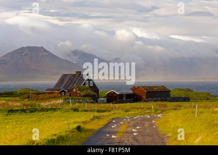 Schöne Ferienhäuser in Arnarstapi, Island schöne Ferienhäuser in Arnarstapi, Island Stockfoto