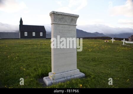 Der berühmte schwarze Kirche von Budir auf die Snaefellsnes Halbinsel in Island. Stockfoto