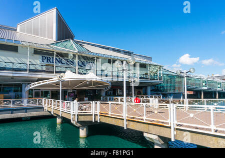 Außeneingang des Prinzen Quay Einkaufszentrum überbaut Prinzen Dock Kingston upon Hull Yorkshire England UK GB EU Europa Stockfoto