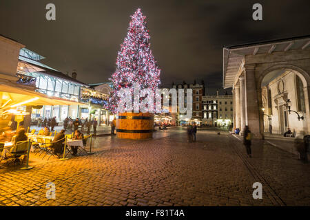 Covent Garden und der Weihnachtsbaum Stockfoto