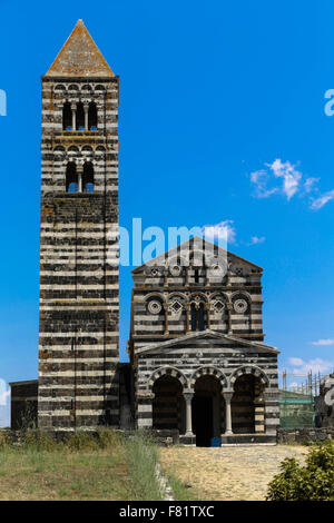 Die Kirche Santa Trinita di Saccargia in Sardinien Stockfoto