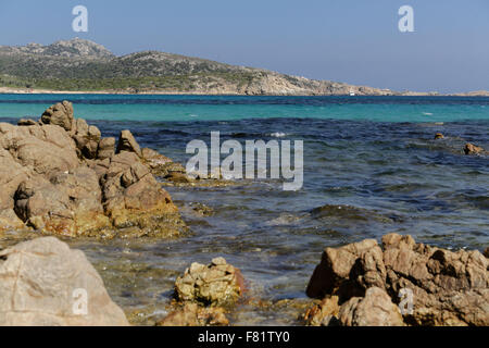 Blick von der wunderbaren Strand von Spiaggia di Tuerredda, Sardinien Stockfoto