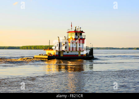 Mississippi Fluß Graben Boot gesehen hier bei Greenville MS Stockfoto