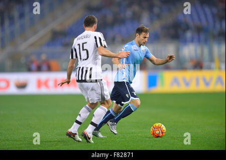 Rom, Italien. 3. November 2015. Unterstützer Juventus ährend der italienischen Serie A Fußball Spiel S.S. Lazio Vs Juventus F.C. im Olympiastadion in Rom, am 4. Dezember 2015. Bildnachweis: Silvia Lore "/ Alamy Live News Stockfoto