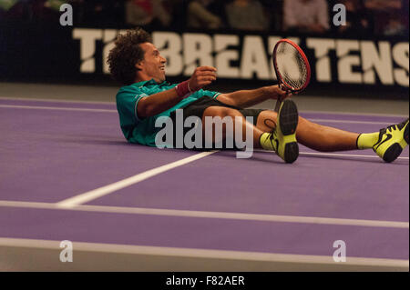 Royal Albert Hall, London, UK. 4. Dezember 2015. Tag 3 des Champions Tennis, abends Singles match zwischen James Blake und Younes El Aynaoui mit Blake dem späteren Sieger. Bildnachweis: Sportsimages/Alamy Live-Nachrichten Stockfoto