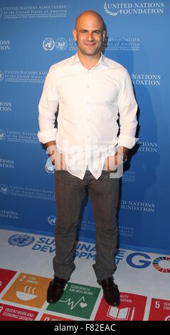 Global Leadership Awards in Gotham Hall - Ankünfte mit: Sam Kass Where: New York, New York, Vereinigte Staaten von Amerika als: 3. November 2015 Stockfoto