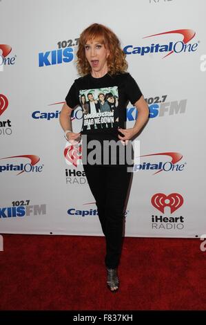 Kathy Griffin in Anwesenheit für KIIS FM iHeartRadio Jingle Ball 2015, Staples Center, Los Angeles, CA 4. Dezember 2015. Foto von: Sara Cozolino/Everett Collection Stockfoto