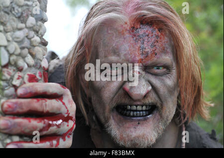 Am set bei "Blutsbrüder - Mein Bruder der Zombie" (06 NOV 15 bei RTL2 ausgestrahlt) Featuring: Frank Kessler Where: Berlin, Deutschland: 09 Sep 2015 Stockfoto