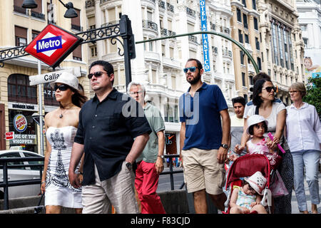 Madrid Spanien, Europa, Spanisch, Hispanic, Centro, Plaza del Callao, U-Bahn, Zug, Publi Stockfoto
