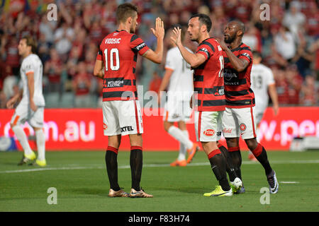 Parramatta, Sydney, Australien. 5. Dezember 2015. Hyundai A-League. Western Sydney Wanderers gegen Brisbane Roar. Wanderer nach vorne Mark Brücke feiert sein Ziel. Bildnachweis: Aktion Plus Sport/Alamy Live-Nachrichten Stockfoto