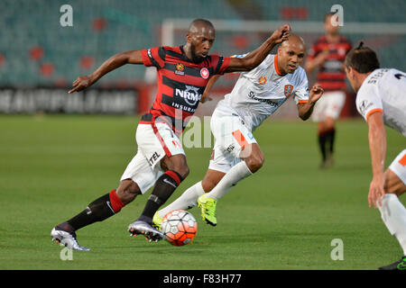 Parramatta, Sydney, Australien. 5. Dezember 2015. Hyundai A-League. Western Sydney Wanderers gegen Brisbane Roar. Wanderer nach vorne Romeo Castelen in Aktion. Bildnachweis: Aktion Plus Sport/Alamy Live-Nachrichten Stockfoto