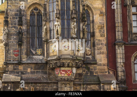 Die Wand des Rathauses in Prag Stockfoto