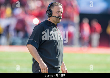 Houston, TX, USA. 5. Dezember 2015. Temple Owls Cheftrainer Matt Rhule im 2. Quartal des amerikanischen Athletic Conference Meisterschaft NCAA Football-Spiel zwischen den Tempel Eulen und die University of Houston Cougars im TDECU Stadion in Houston, Texas. Trask Smith/CSM/Alamy Live-Nachrichten Stockfoto