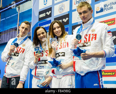 Netanya, Israel. 5. Dezember 2015. Team Russland RUS Silbermedaille 4x50m Freistil Mixed Finale Netanya, Israel, Wingate Institut LEN kurzen Kurs schwimmen Europameisterschaften vom 2. bis 6. Dezember 2015 Netanya 12.05.2015 Nuoto Campionati Europei di Nuoto in Vasca Corta Bildnachweis Giorgio Scala/Deepbluemedia/Insidefoto: Insidefoto/Alamy Live News Stockfoto